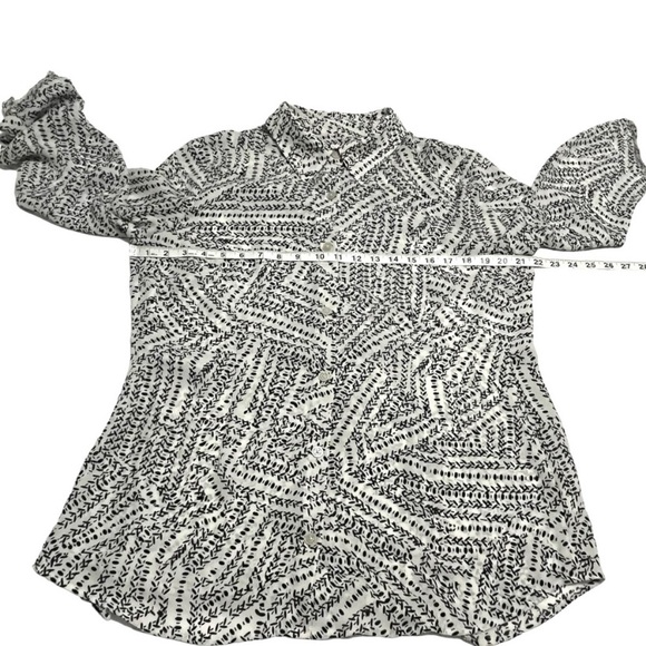 Cabi super soft and fun button up blouse never work only used for demo. - Picture 4 of 8